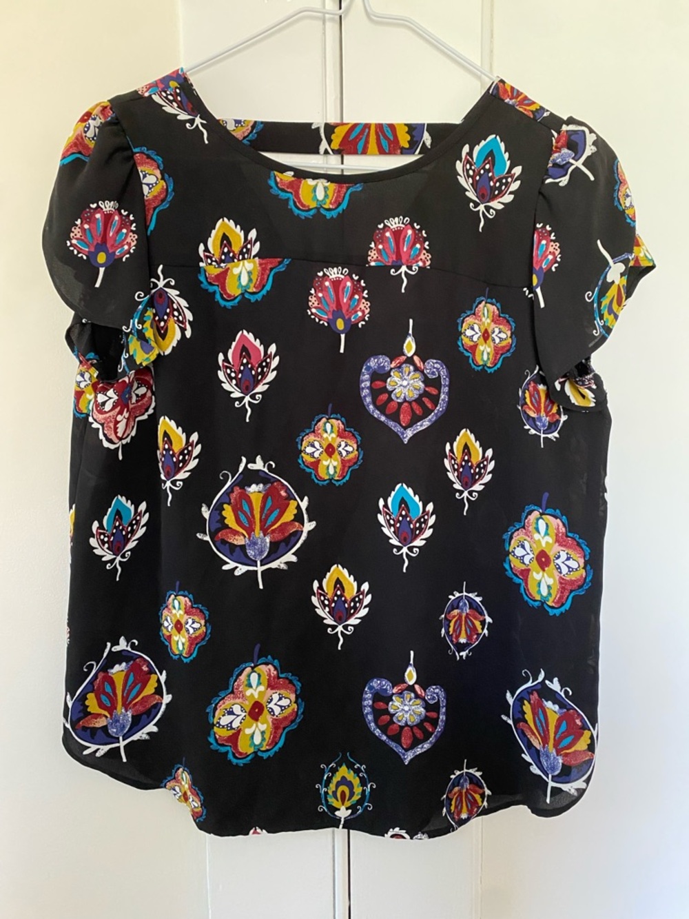 LOFT - Women's Black Floral Medallion Short Sleeve Top